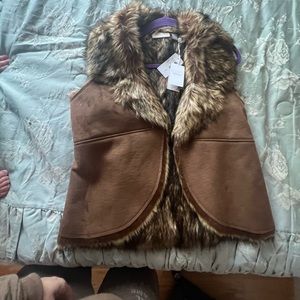 Beautiful Lux suedes/ fur vest